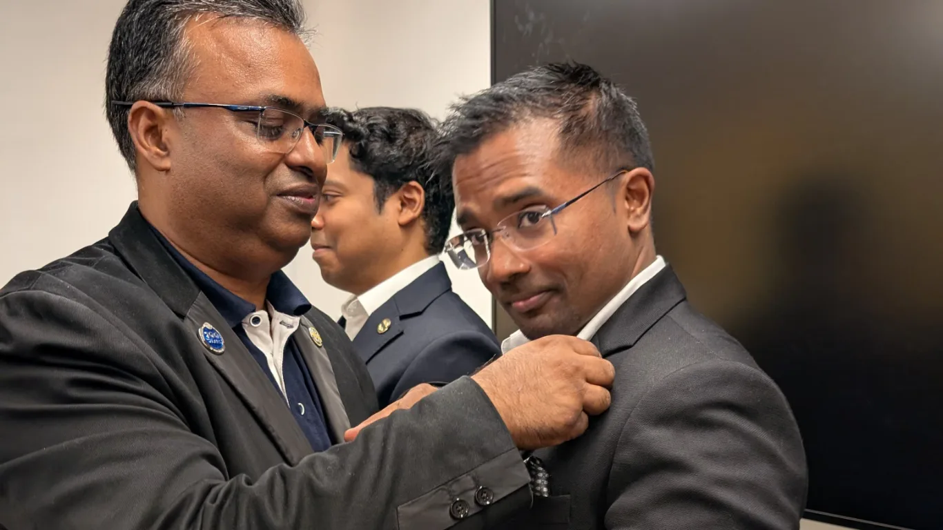 A new Executive Committee takes the oath